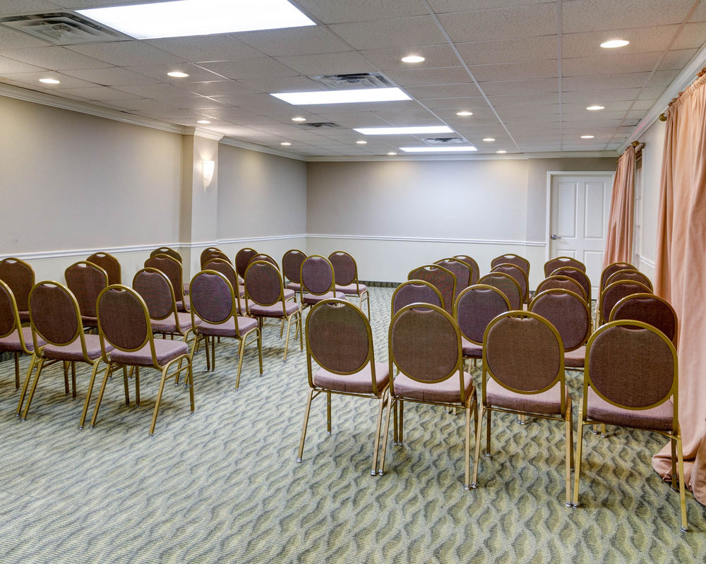 Clarion Inn & Suites Conference Center - photo 18