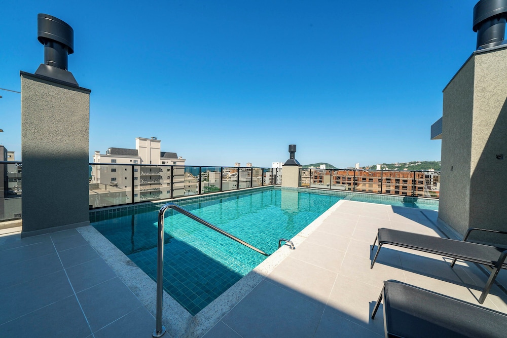 Sunny Flats 103 Piscina Bombinhas