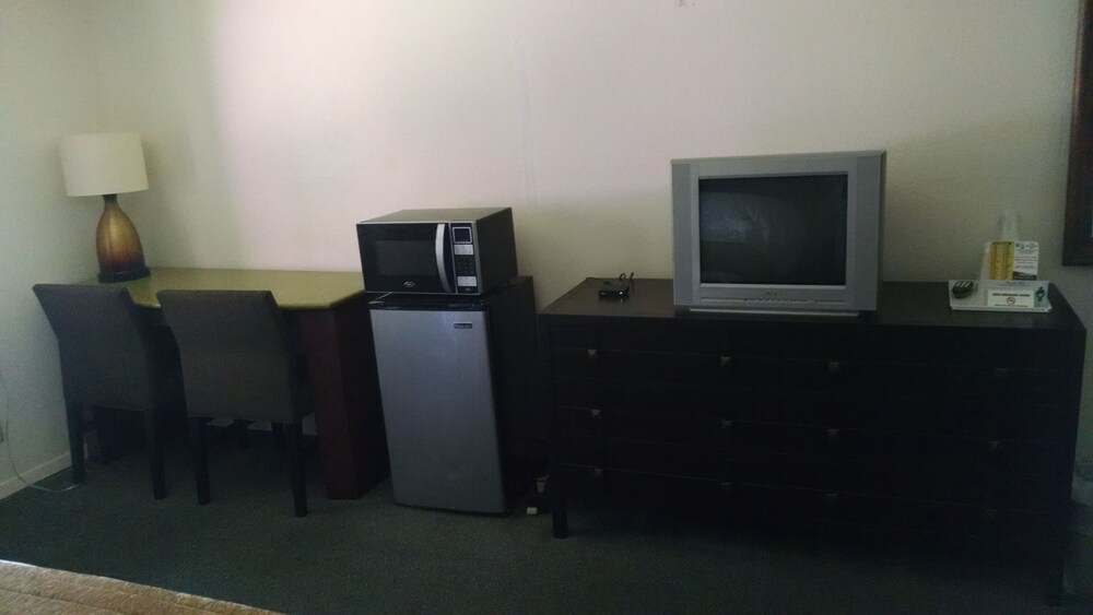 Americas Best Value Inn Webster City - photo 22