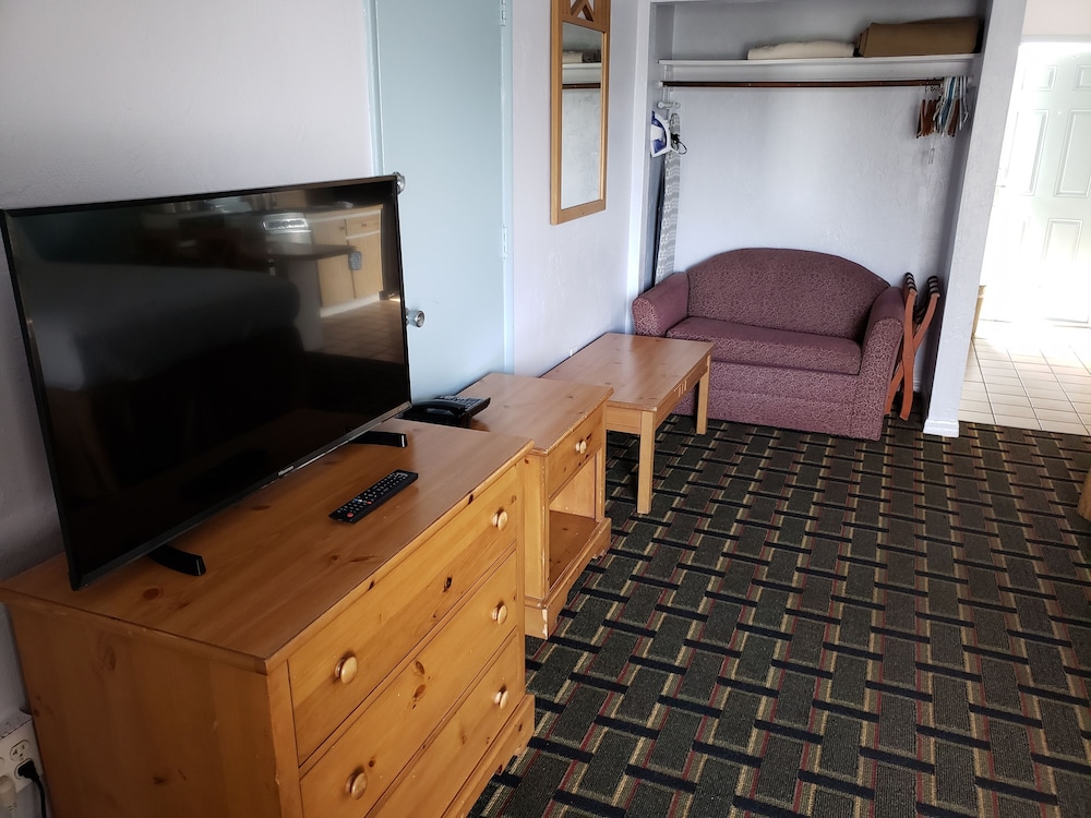 Topaz Motel - photo 8