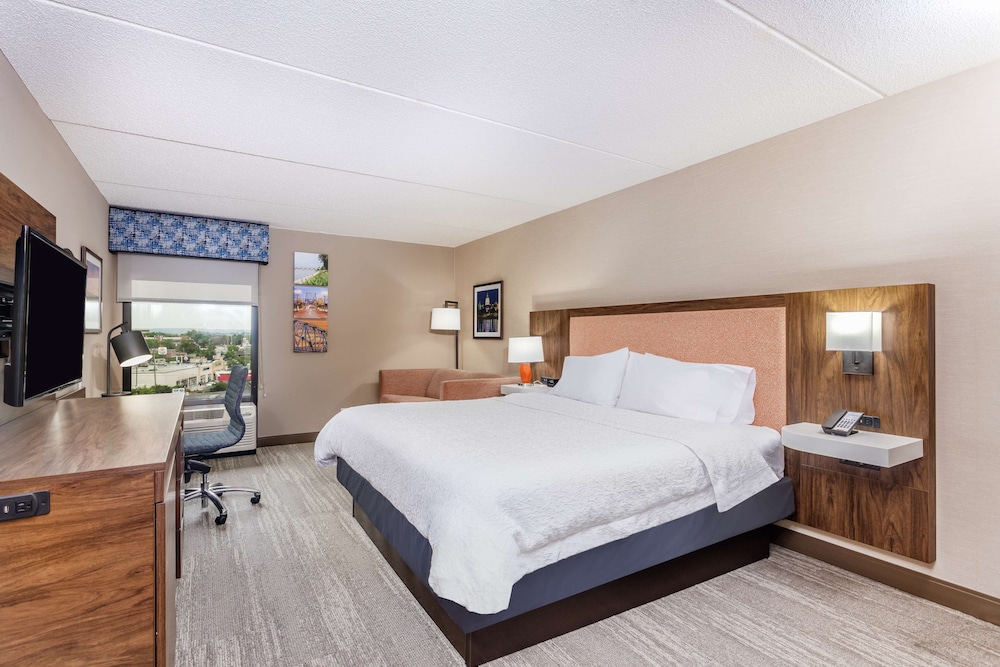 Hampton Inn Harrisburg East - photo 27