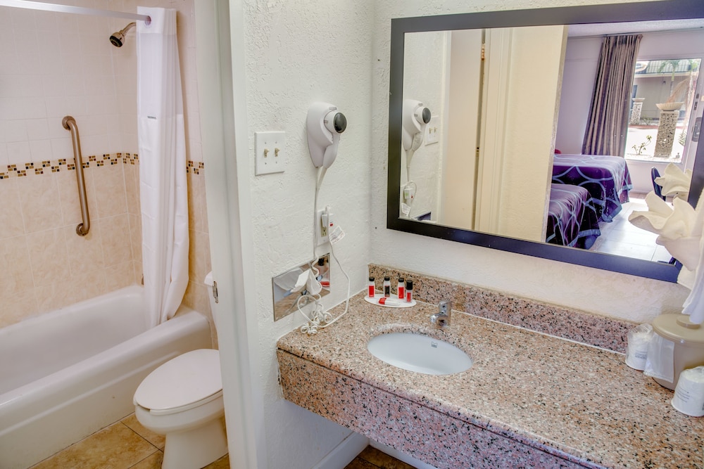 Super 8 by Wyndham St. Petersburg - photo 14