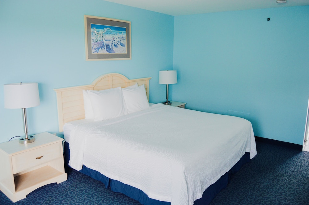 Drifting Sands Oceanfront Hotel - photo 7