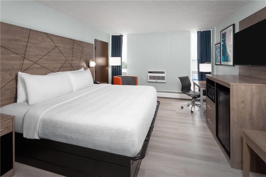 Wingate by Wyndham Sheboygan - photo 15