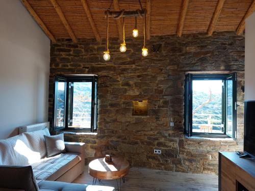 by karakas Γαστρί — Kalamos — photo 4
