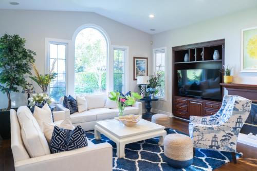 Escape to Luxury Newport Coast Pelican Gated Home — 4-Star Luxury Hotel in Newport Beach, United States