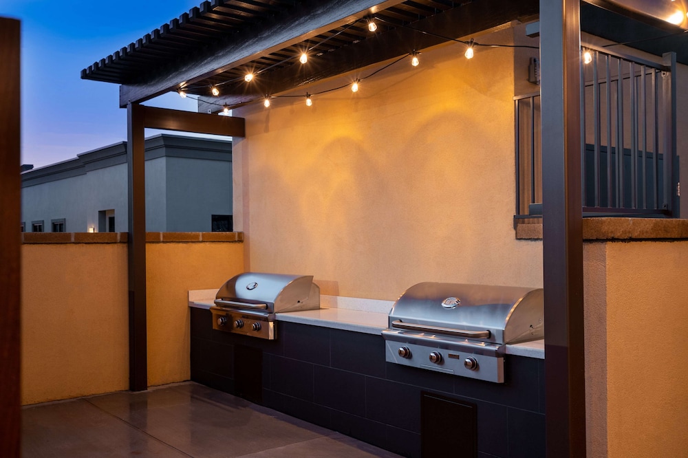 Home2 Suites by Hilton Bakersfield - photo 58