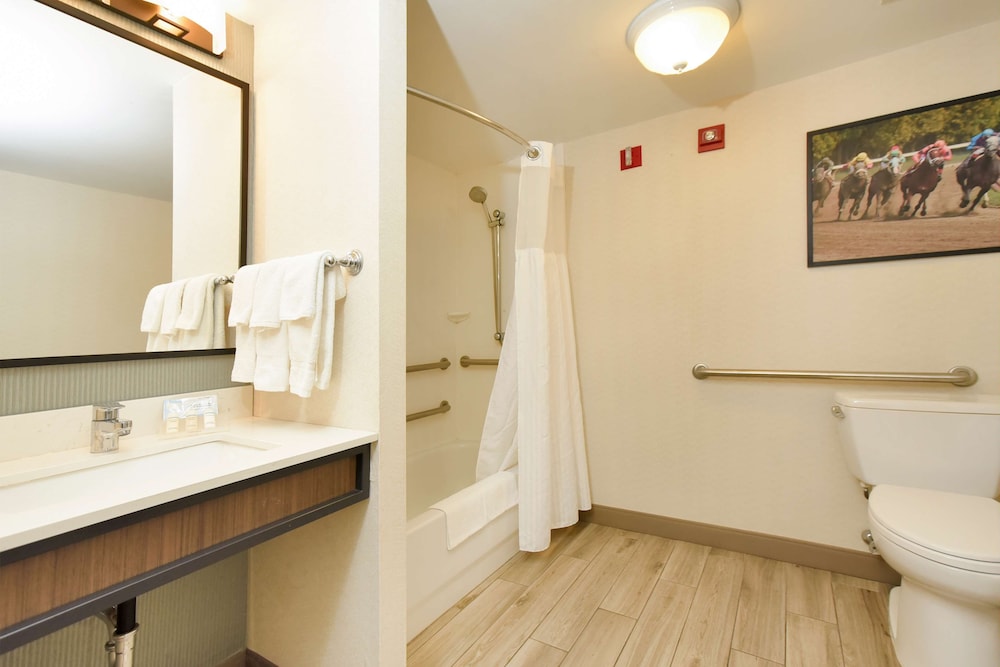 Hilton Garden Inn Saratoga Springs - photo 37
