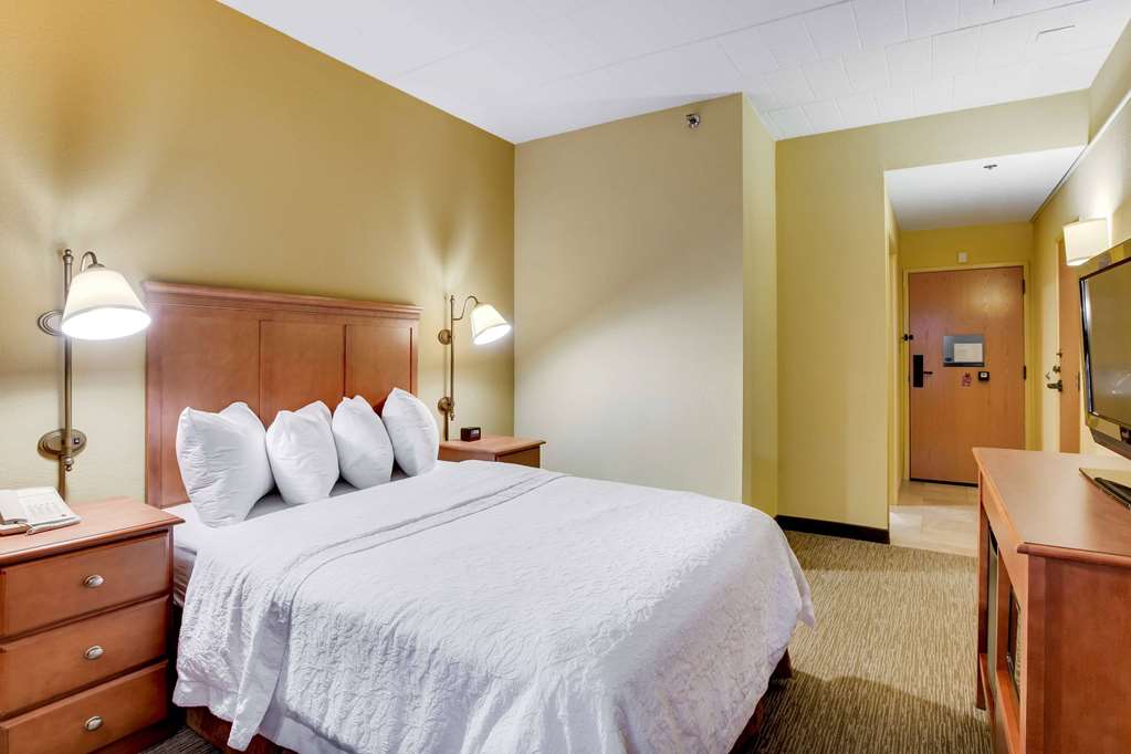 Wingate by Wyndham Cranberry - photo 17