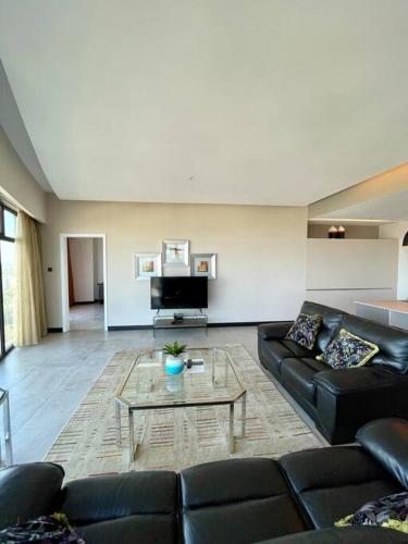 City View Apartment Nestled in the Heart of NBO