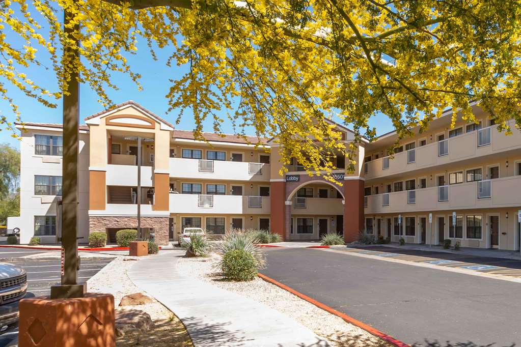 Extended Stay America Select Suites Phoenix Scottsdale North - photo 3