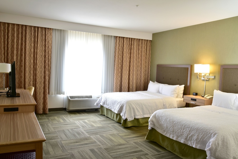 Hampton Inn Kalamazoo - photo 5