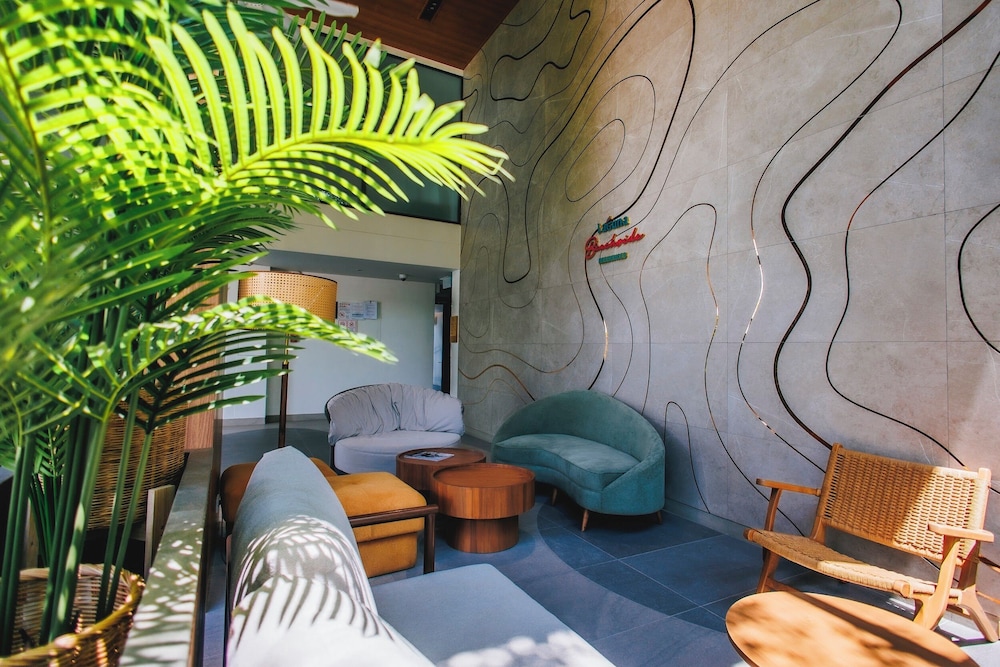 Beachside Residences by NLA — 4-Star Luxury Hotel in Phuket, Thailand