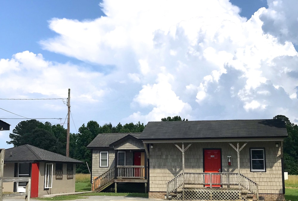 Whistling Pines Daily & Extended Stay Elizabeth City - photo 26