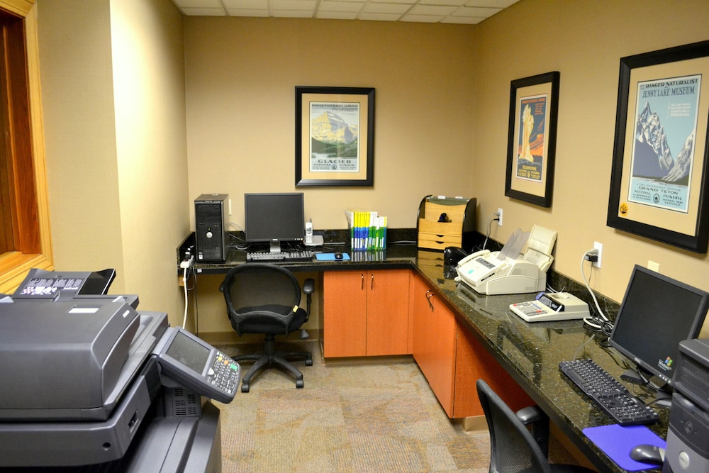 Holiday Inn Express Hotel & Suites Bozeman West by IHG - photo 23