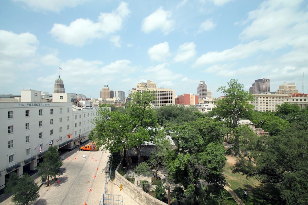 Crockett Hotel - photo 37