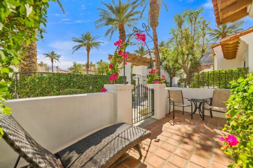 SV004 Single Story LQ Resort Studio Spa Villa — 4-Star Luxury Hotel in La Quinta, United States