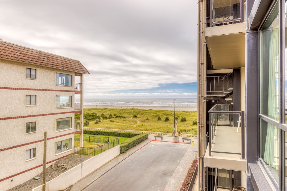 Sand & Sea Resort Condominiums - photo 791