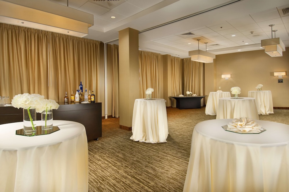 DoubleTree by Hilton Sterling Dulles Airport - photo 60
