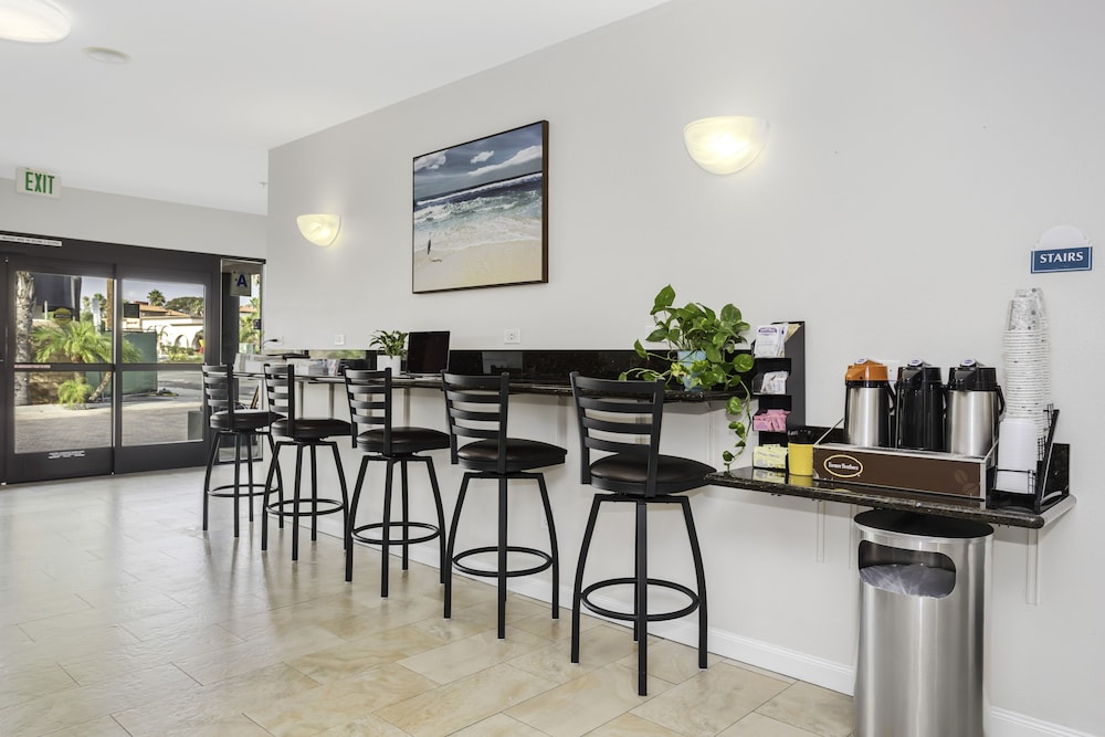 The Hotel Oceanside - photo 5