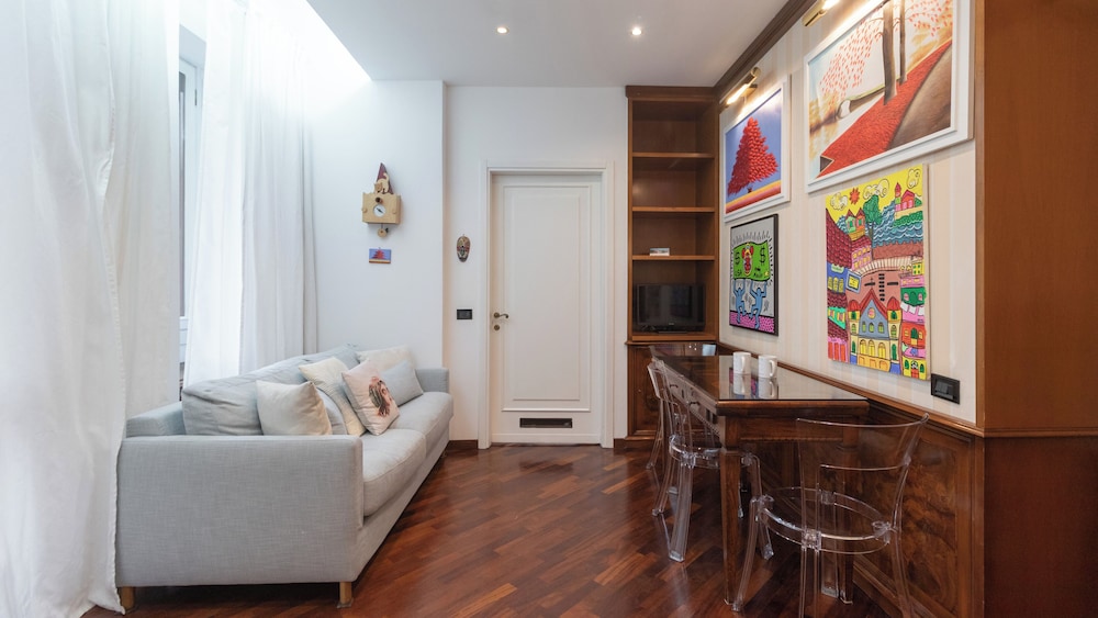 Italianway Easy Garibaldi 49 — 4-Star Luxury Hotel in Milan, Italy