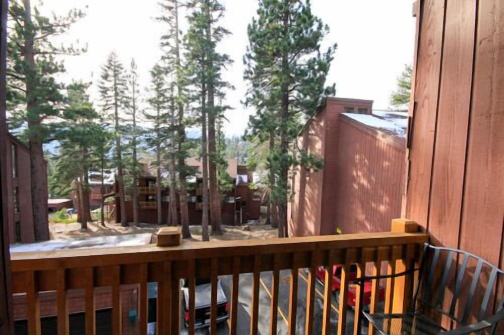 Mammoth Ski & Racquet Club - photo 48