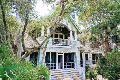 Blue Crab Cottage — 4-Star Luxury Hotel in Southport, United States