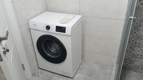 Twin's Twin Apartments