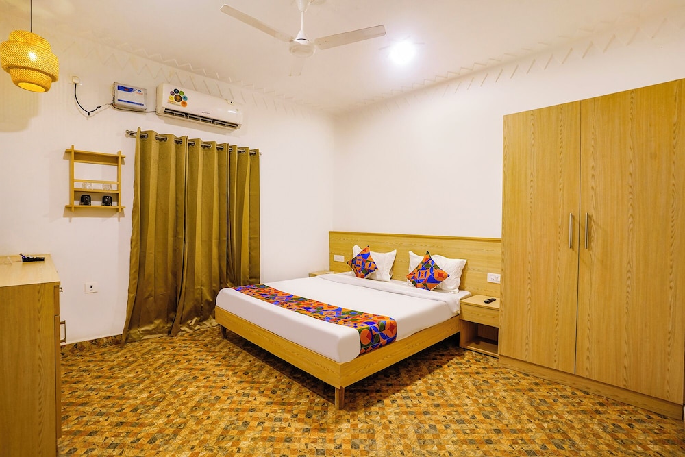 Fabhotel Vibes in Vagator, India