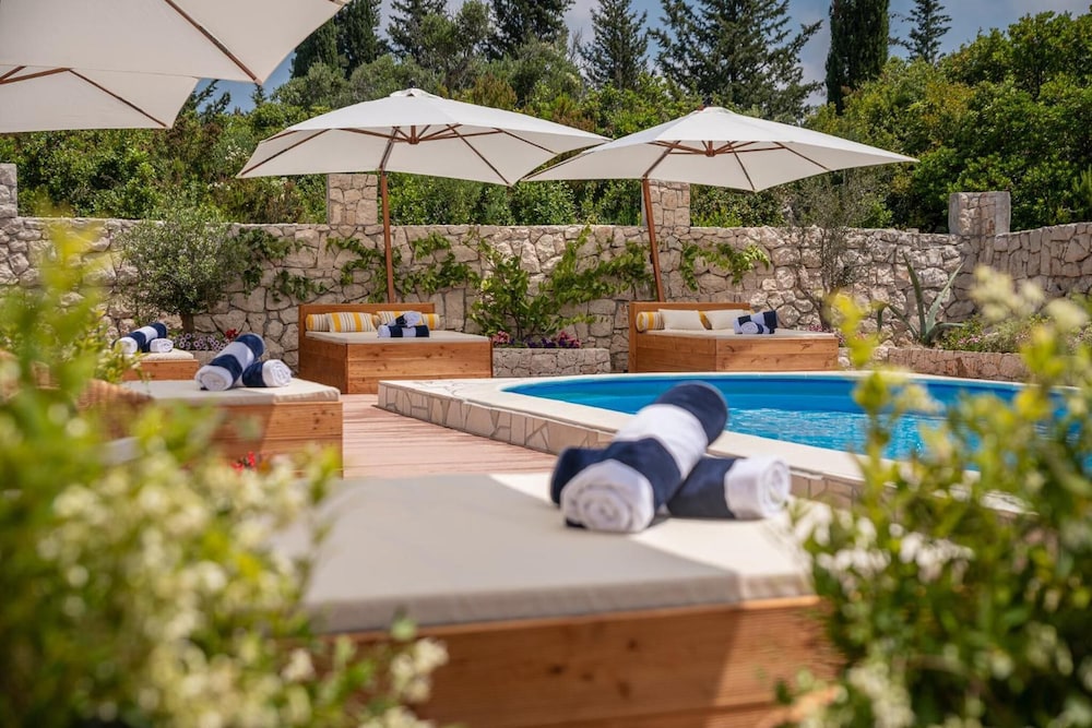 Kis Residence — 4-Star Luxury Hotel in Korcula, Croatia