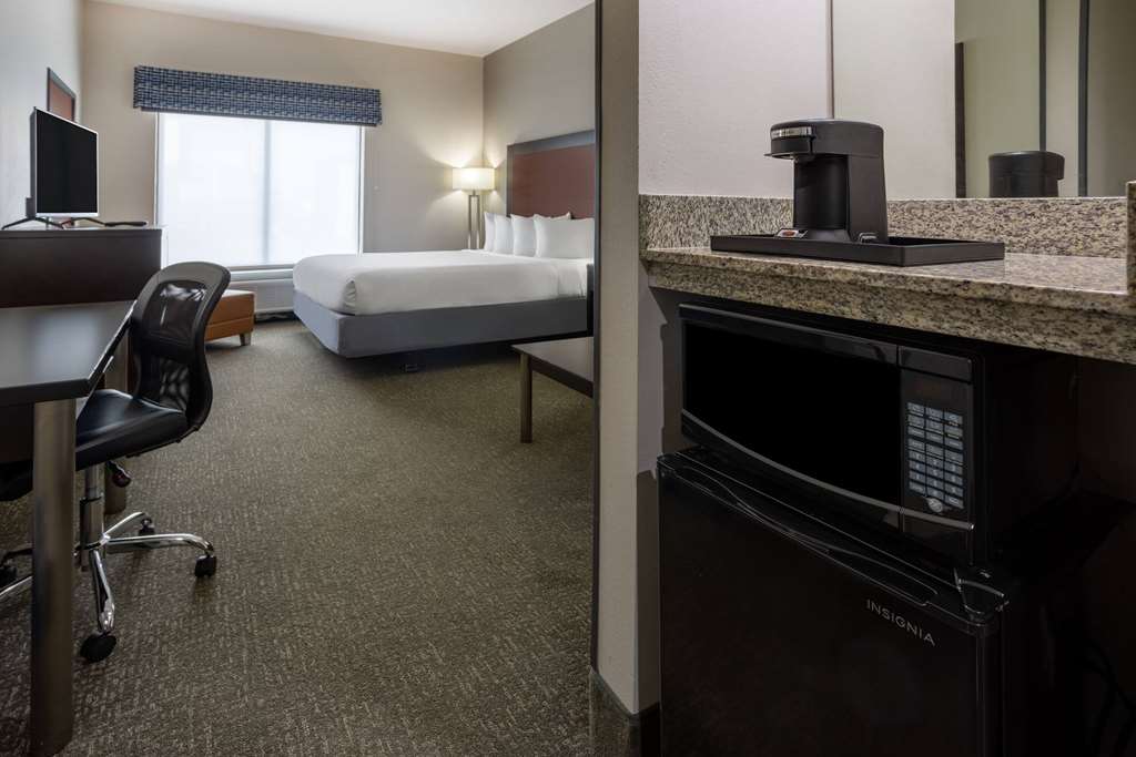 Wingate by Wyndham Atlanta Galleria Ballpark - photo 14