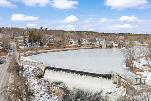 The Barn Pet Friendly And Lake View — Pittsfield