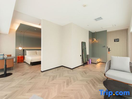Atour Hotel Xi'an Qujiang Creative Valley — 4-Star Luxury Hotel in Xi'an, People's Republic of China