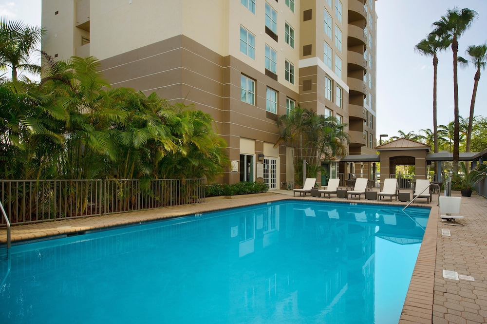 Staybridge Suites Miami Doral Area by IHG - photo 15