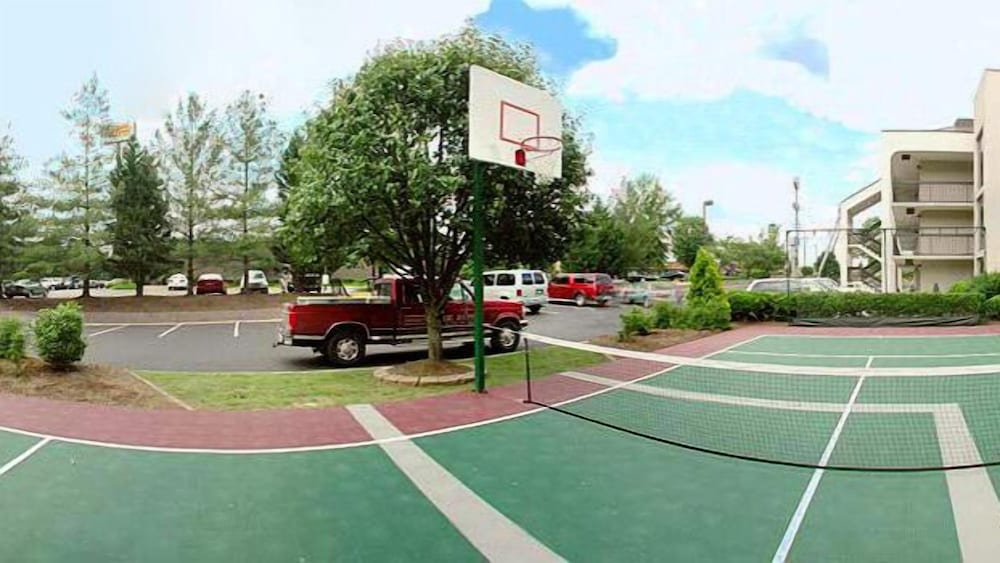 Hampton Inn Dalton - photo 16