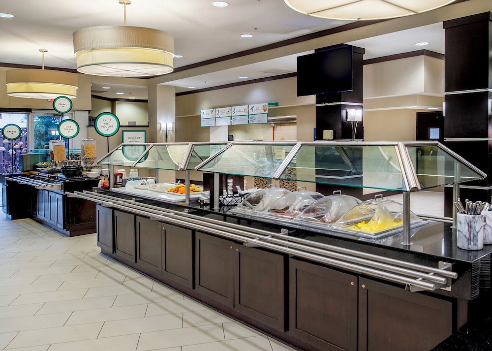 Embassy Suites by Hilton St. Louis Airport - photo 42