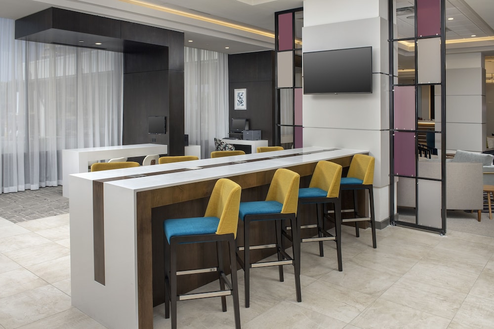 Crowne Plaza San Antonio Airport by IHG - photo 31