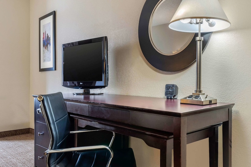 Comfort Suites Lafayette University Area - photo 16