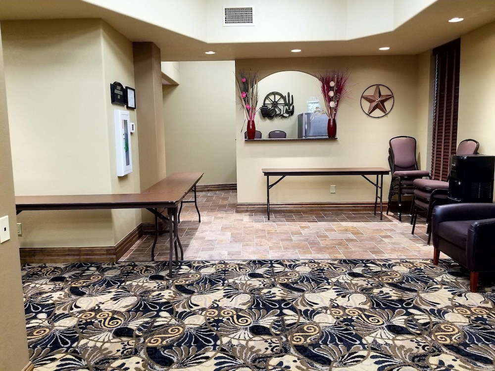 Candlewood Suites San Antonio Downtown by IHG - photo 24
