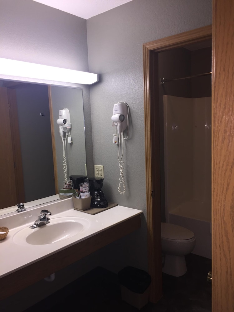Guardian Inn - photo 7