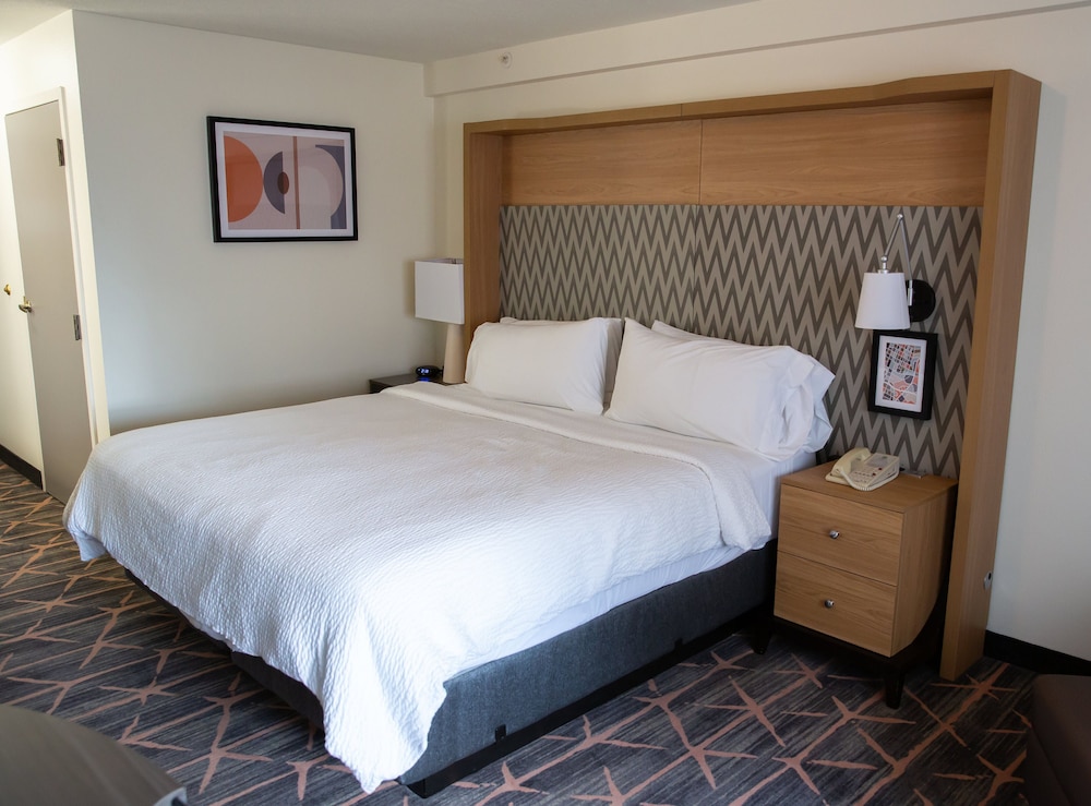 Holiday Inn Redding by IHG - photo 16