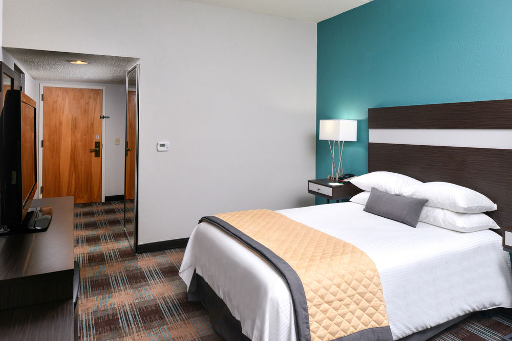 Wyndham Garden Greenville Airport - photo 7