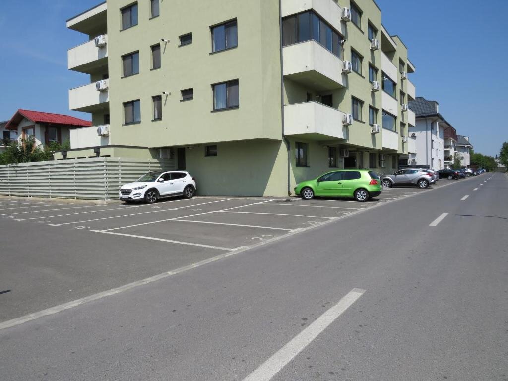 Amazing Apartament with Garden Bucharest Airport Self check in — Otopeni — photo 4