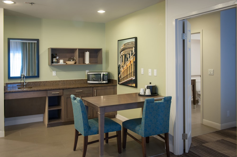 Hampton Inn & Suites New Orleans Elmwood Clearview Pkway LA - photo 31