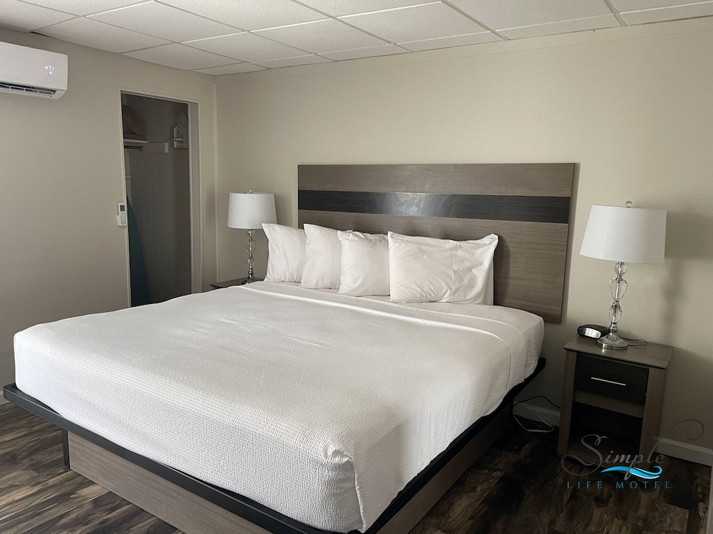 Simple Life Motel - photo 19