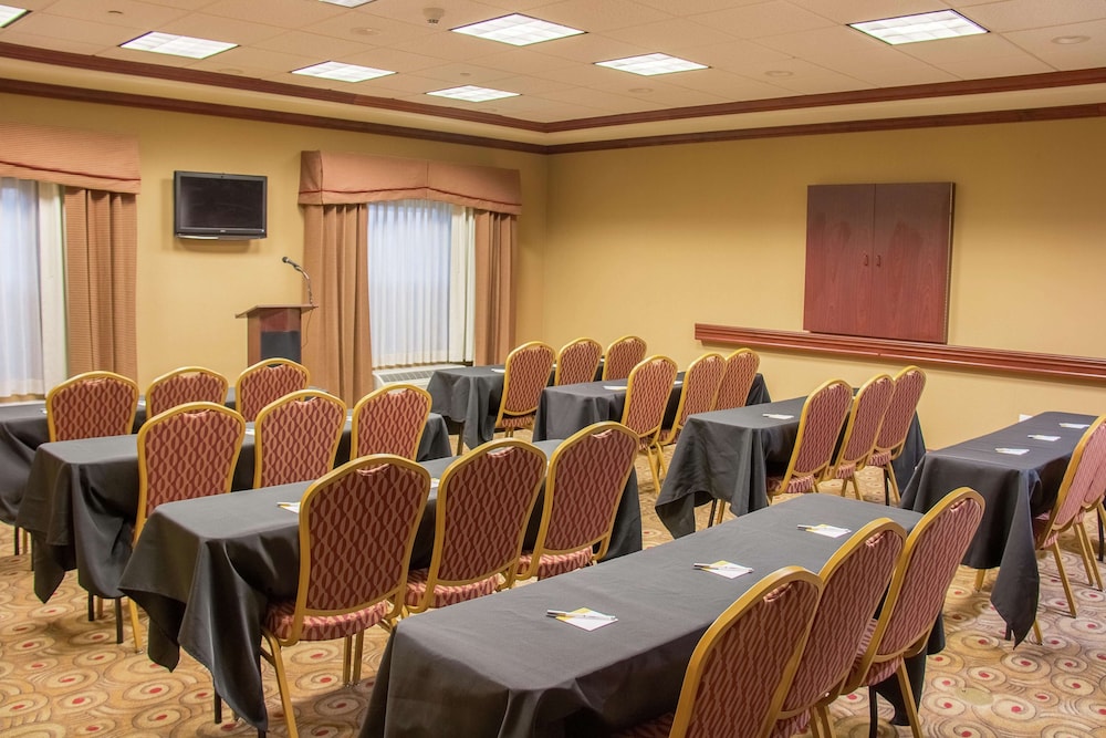 Hampton Inn Murphy - photo 36