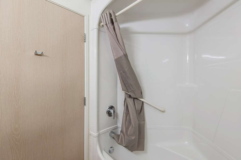 Motel 6 Junction City KS - photo 19