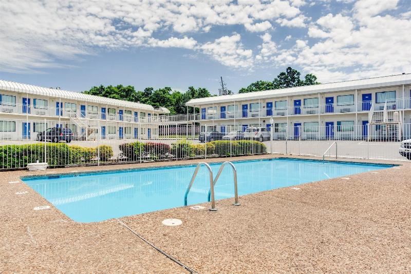 Motel6 Fayetteville AR - photo 42
