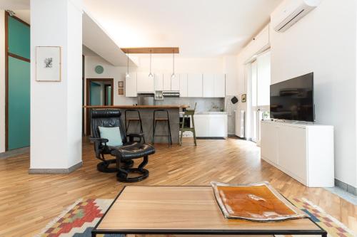 Comfort sea airport and private parking — 4-Star Luxury Hotel in Genoa, Italy
