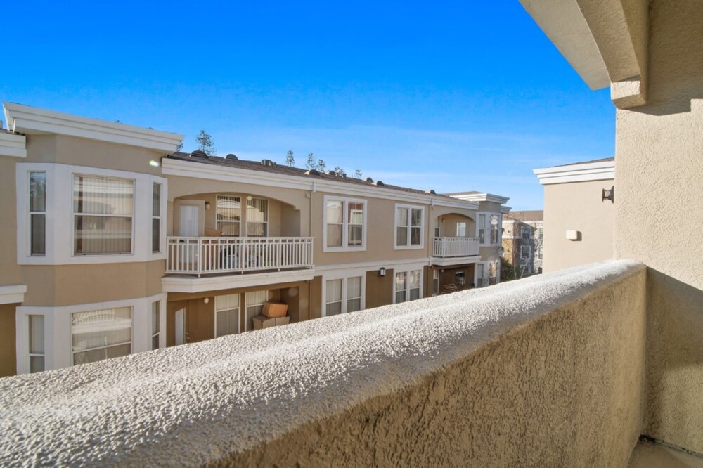 Global Luxury Suites in Cupertino - photo 37